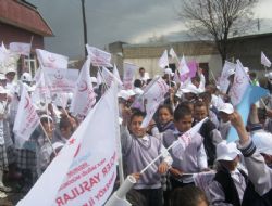 Yaşlıları anlamak için yürüdüler