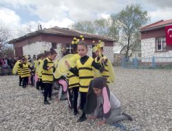 Emreköy'de 23 Nisan Coşkusu