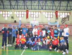 Yıldız Milli Boks Takımı Erzurum'da kampa girdi 