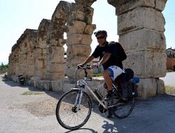 Bisikletle 2 bin 500 km yol aşacak