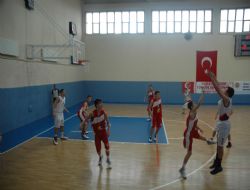 Basketbol'da heyecan dorukta