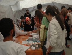 1 saatte 30 bağış