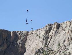 Doğu'da Base Jump çılgınlığı 