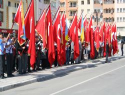 Yürekler milli coşkuyla attı