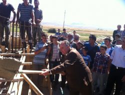 Yılmaz temel attı