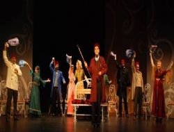 EDT'de seyirci-sanatçı bütünleşmesi