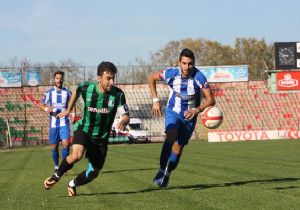 Büyükşehir zirveden kopmadı