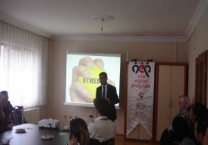 Kadın Konuk Evi Çalışanlarına Aile Eğitimi