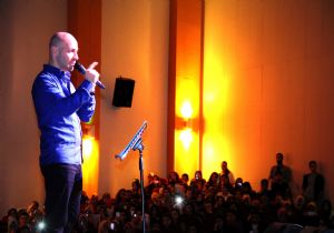 Tazeoğlu,  şiir ve hüznü buluşturdu