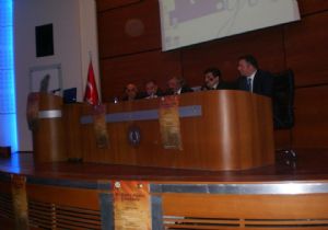 Çanakkale Şehitleri panelle anıldı