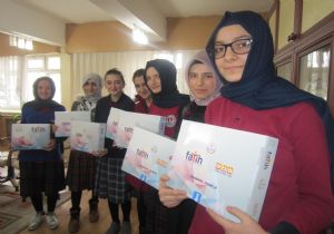 Anadolu İHL'de tablet sevinci