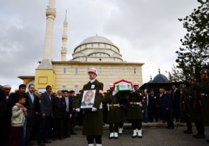 Gazi Eslek dualarla uğurlandı