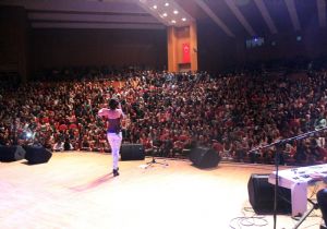 Avrupa Günü'nü Aydilge konseriyle kutladılar