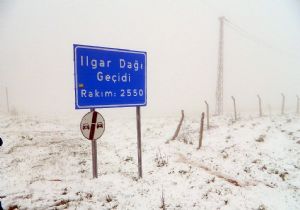 Posof'a haziran ayında kar yağdı