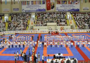 25 ülke, 2 bin 500 sporcu Erzurum'da yarışıyor