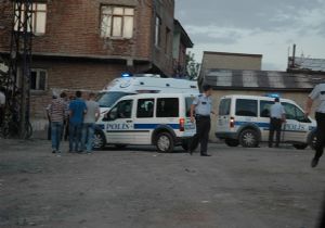 Akdağ Caddesi'nde bıçaklı kavga: 2 yaralı