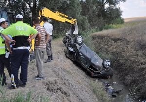 Erzurum'a gelirken kaza geçirdiler: 1 ölü, 4 yaralı