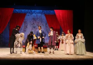 EDT'de ekim prömiyeri