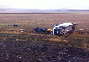 Otomobil yoldan çıktı: 5 yaralı