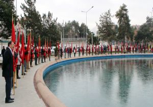 Soğuk havada 24 Kasım coşkusu