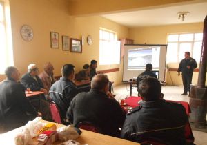 Emniyet Yeşilyayla çiftçisini bilgilendirdi