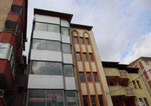 Oltu'da asansör kazası: 1 ölü