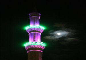 'Gönüller O'nun sevgisiyle arındı'