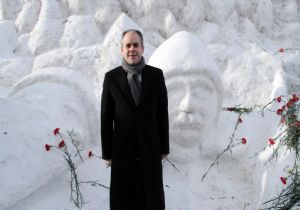 ‘Davutoğlu'nun portresi ilgi odağı oldu'