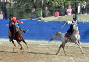 Mersin'in kurtuluş törenlerinde cirit damgası