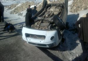 Bayburt yolunda otomobil takla attı: 1 yaralı