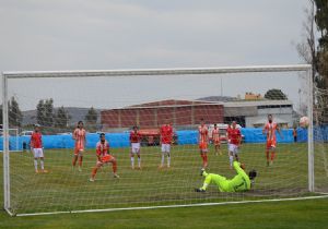 Erzin Belediyespor fark attı