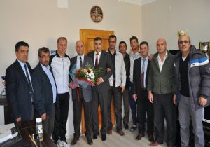 Bayburt Gurup Özel İdare'ye moral destek