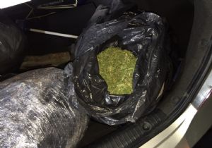 Pasinler yolunda uyuşturucu operasyonu