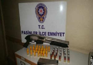 Pasinler'de ruhsatsız av tüfeği ele geçirildi
