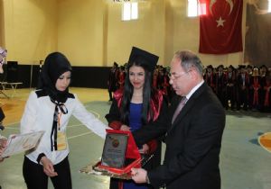 Narman MYO'da mezuniyet coşkusu