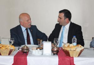 Erzurum'dan Menderes için Tarihi çağrı