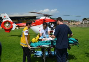 Ambulans helikopter Ulaş'ın imdadına yetişti