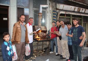 Çarşıbaşı'nda geleneksel iftar