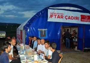 Çatlılar İftar Çadırında buluştu