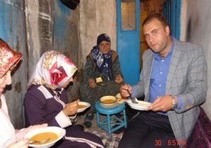 Saime Nine'yle iftar edip, dua aldılar