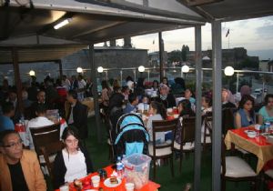 Erzurum'dan Çat'a iftar coşkusu