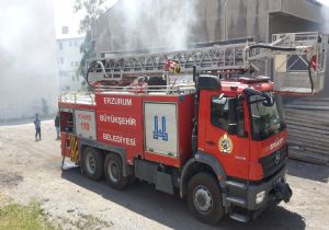 Aşkale'de depo yangını 