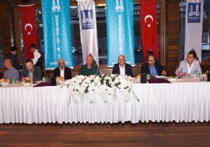 Sekmen'den Erzurum Medyasına övgü