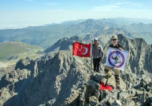 ODAK'lı dağcılar Kaçkar'ın zirvesinde