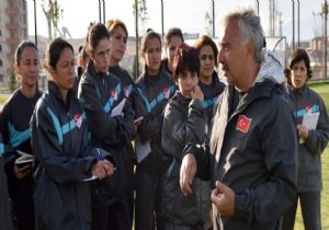 Futbolun efsanesi Erzurum'a geliyor