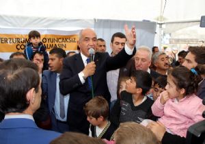Ilıcalı çocukları sevindirdi