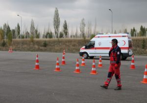 Ambulans şoförleri eğitimden geçti
