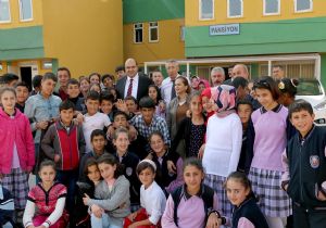 Orhan'dan Tarihi okula, tarihi destek