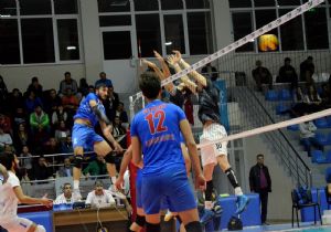 Palandöken Belediye, Niksar'ı 3-1'le geçti