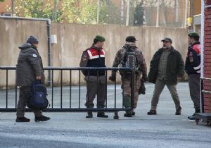 Cimil'de mahsur kalan avcılar kurtarıldı 